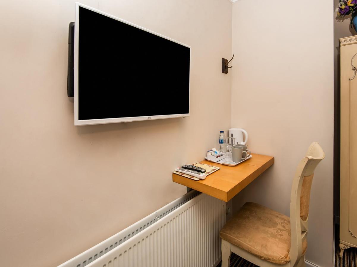 Oyo Vale Lodge Windsor Eksteriør billede