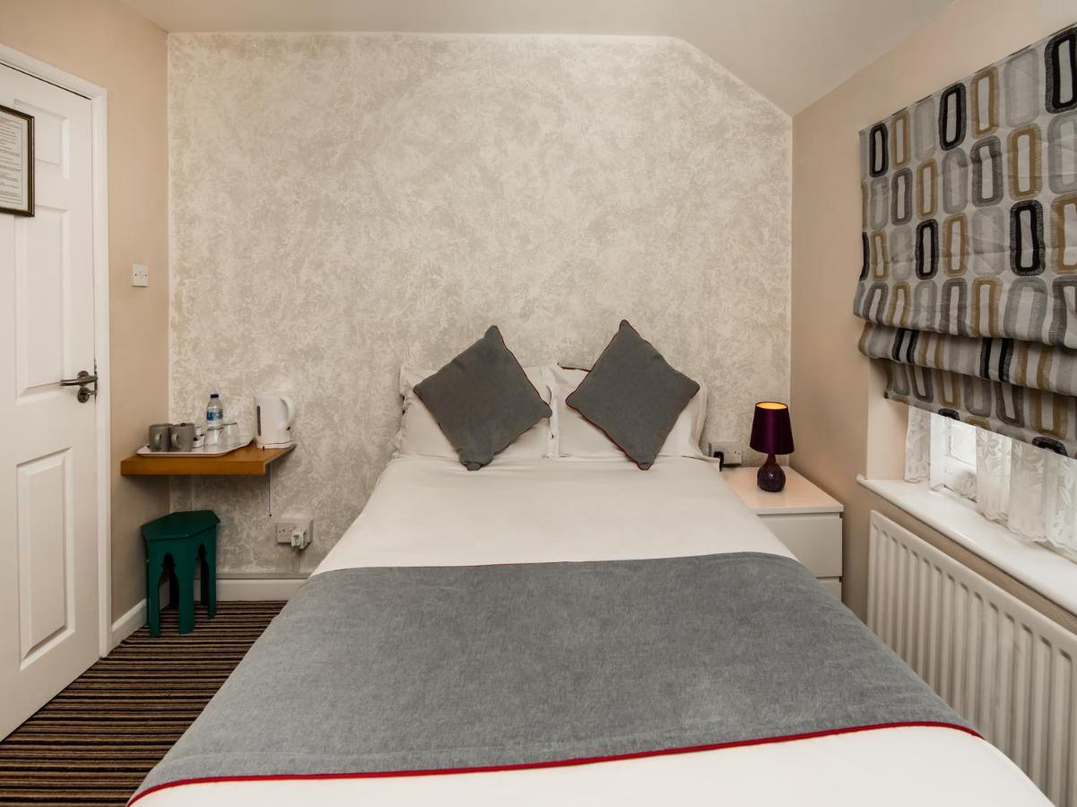 Oyo Vale Lodge Windsor Eksteriør billede