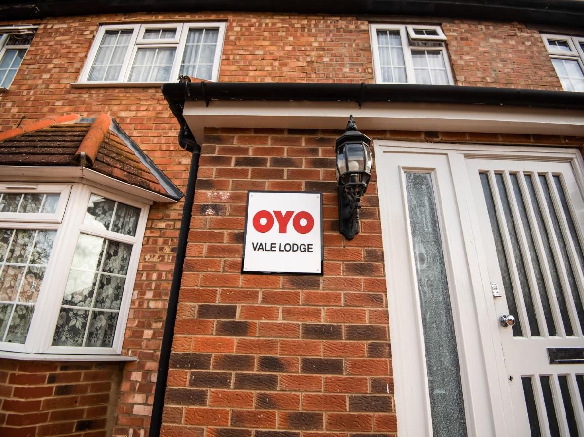 Oyo Vale Lodge Windsor Eksteriør billede