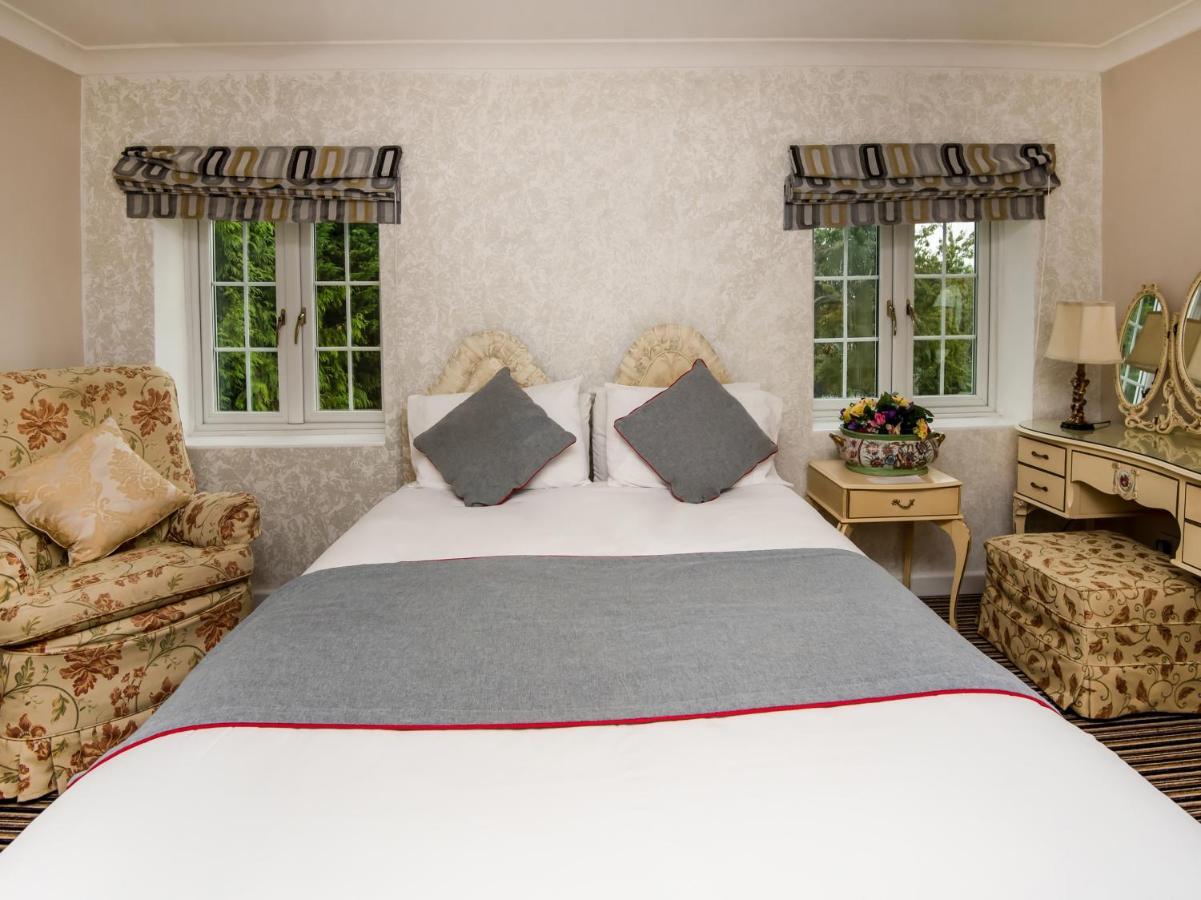 Oyo Vale Lodge Windsor Eksteriør billede