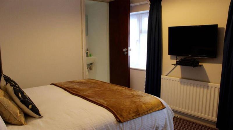 Oyo Vale Lodge Windsor Eksteriør billede