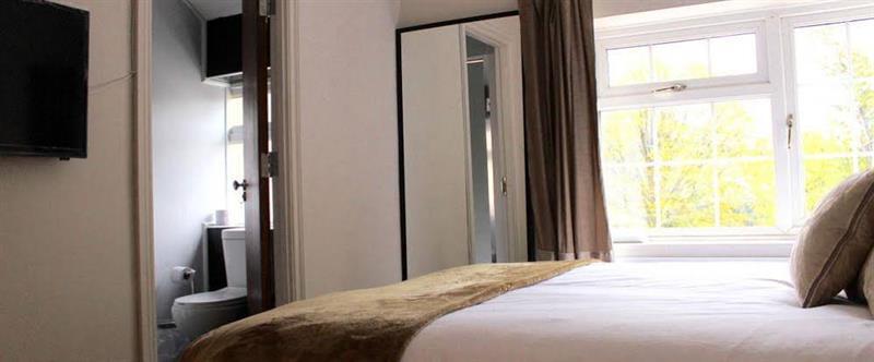 Oyo Vale Lodge Windsor Eksteriør billede